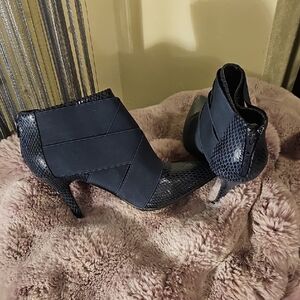 Mari A. Elegant NAVY BLUE Ankle Boots